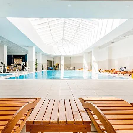 Royal On The 24th Sky * Skopje