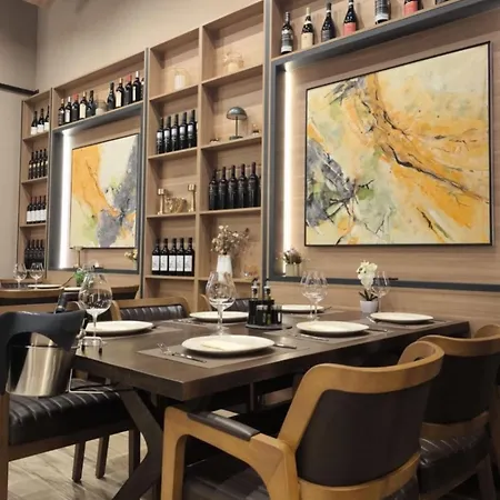 Royal On The 24th Sky